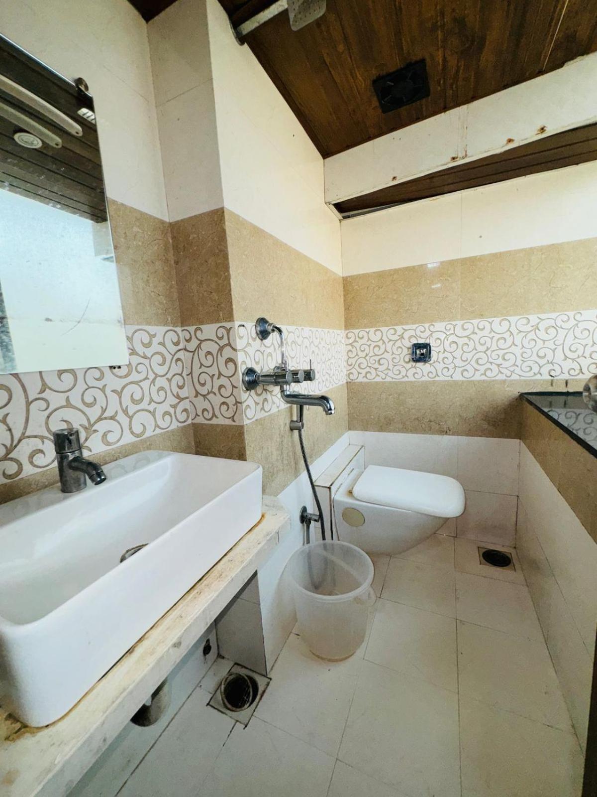 Hotel Artusinn Midc Andheri East Mumbai Exterior foto